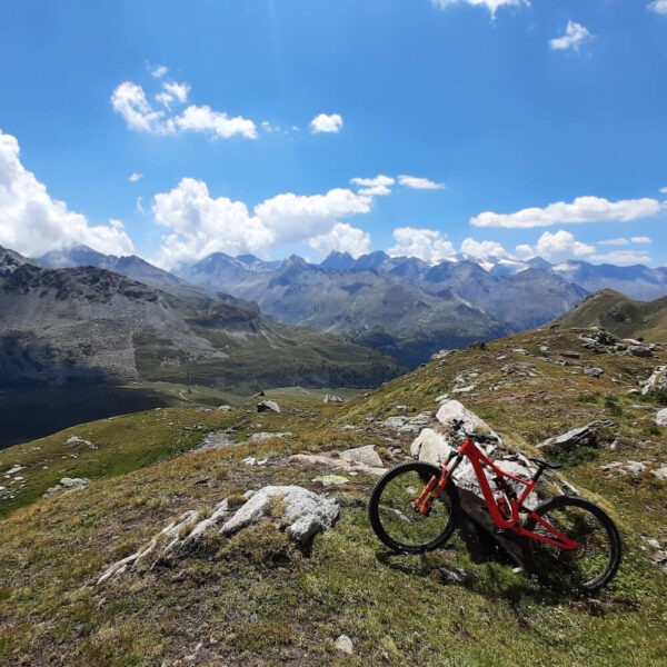 MTB Invergneux vista Alpi